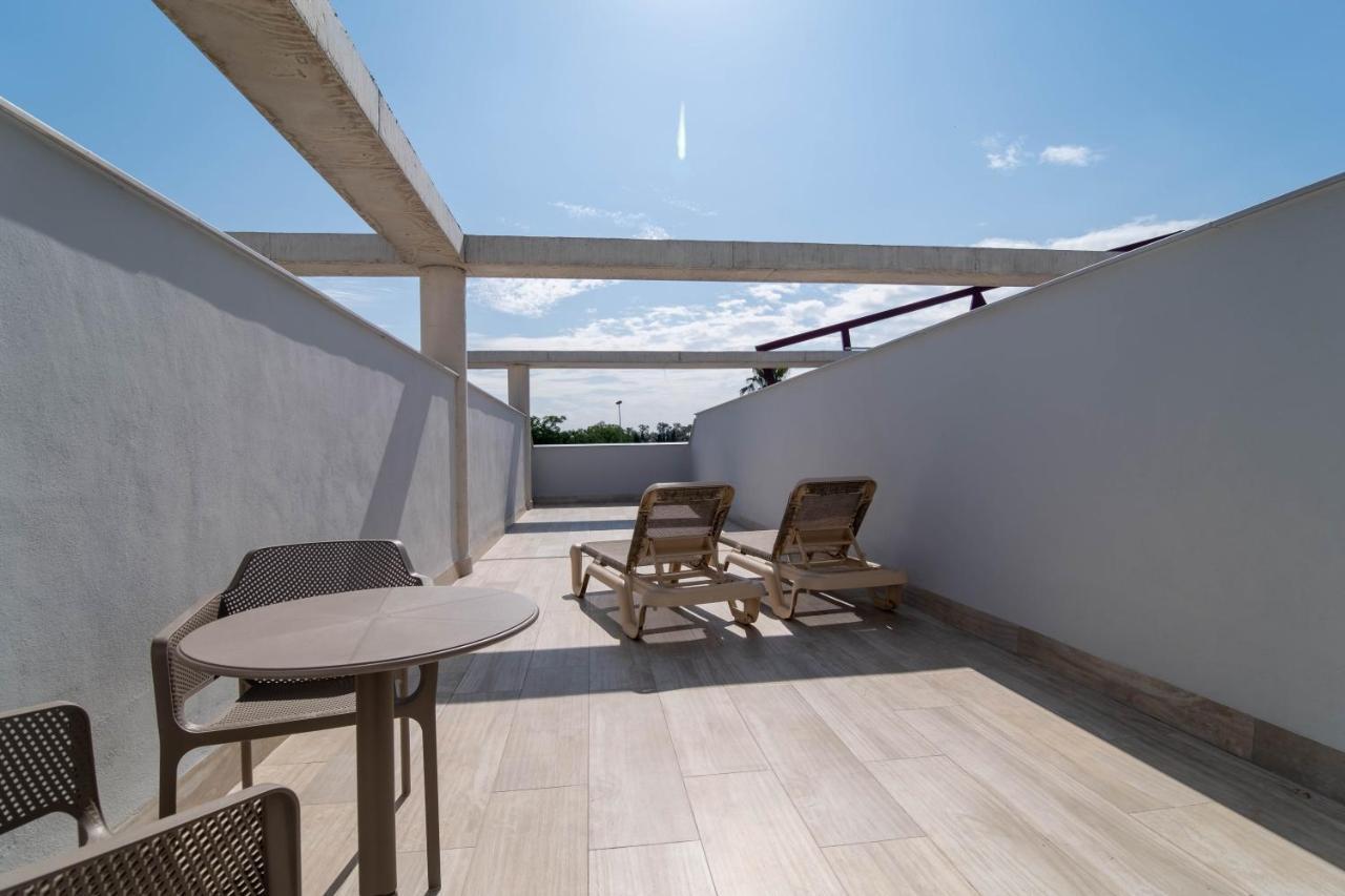 Aljarafe Suites By Qhotels Gelves Eksteriør bilde