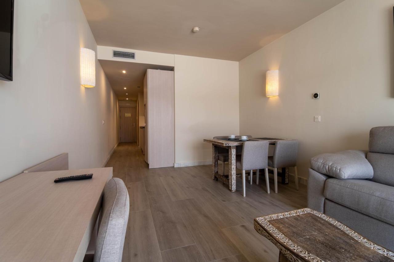 Aljarafe Suites By Qhotels Gelves Eksteriør bilde